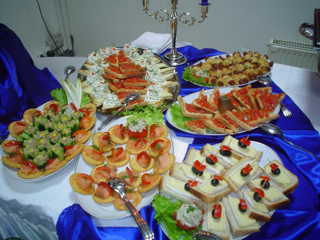 Hotel Helin - Calea Bucuresti Craiova Dış mekan fotoğraf