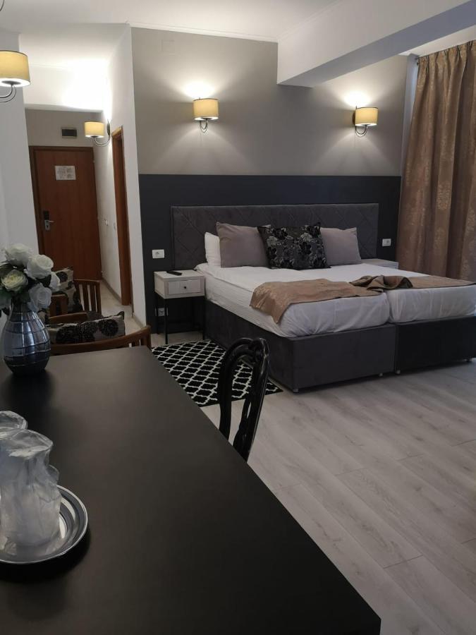 Hotel Helin - Calea Bucuresti Craiova Dış mekan fotoğraf