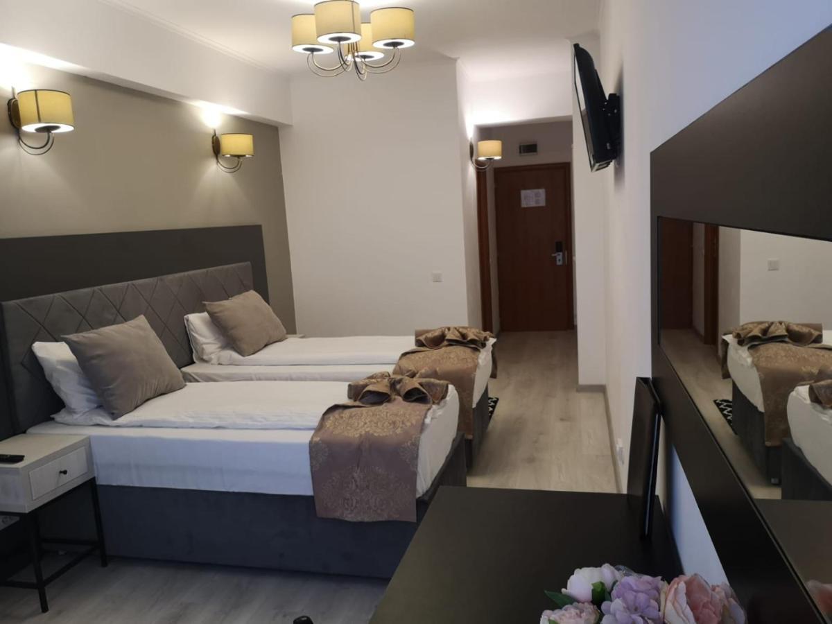 Hotel Helin - Calea Bucuresti Craiova Dış mekan fotoğraf
